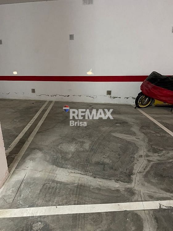 Garaż na sprzedaż w Torre del Mar - 16 000 € (Ref: 9568477)