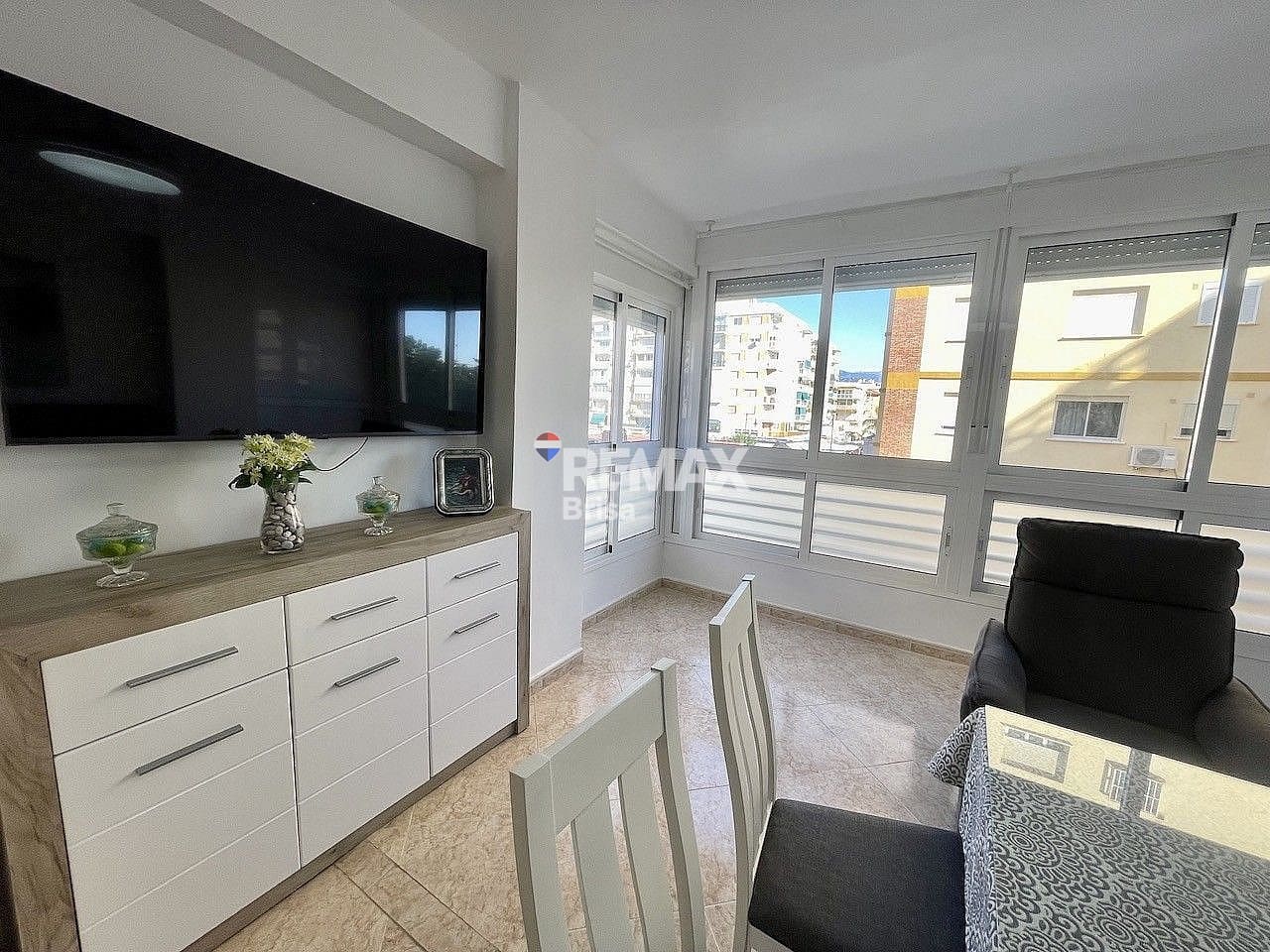 2 soverom Leilighet til salgs i Torre del Mar med svømmebasseng - € 249 900 (Ref: 9568481)