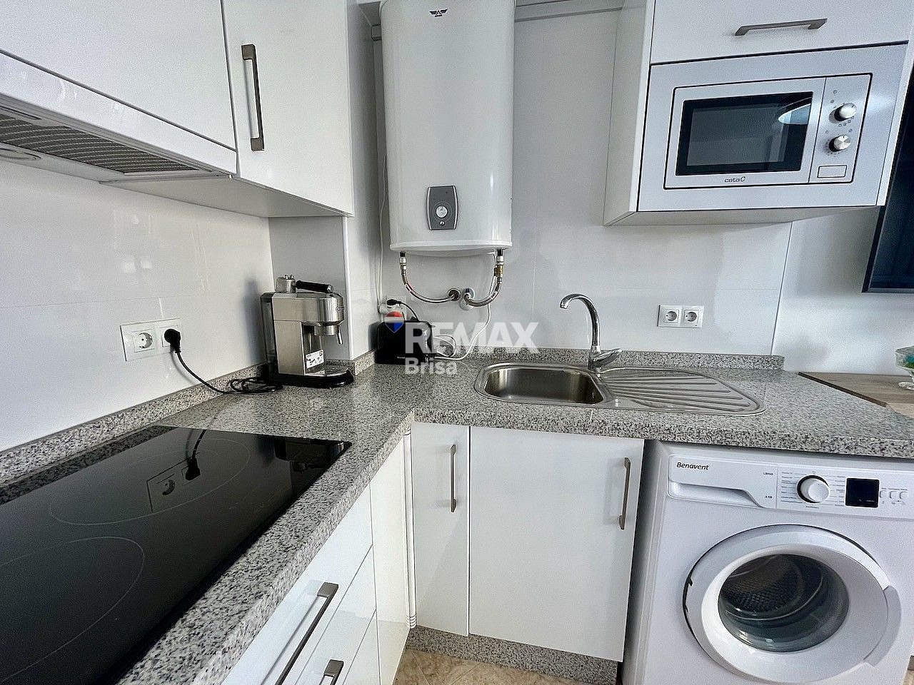 2 soverom Leilighet til salgs i Torre del Mar med svømmebasseng - € 249 900 (Ref: 9568481)