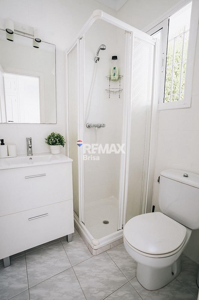 Adosado en Benajarafe en alquiler con garaje - 1.400 € (Ref: 9574891)