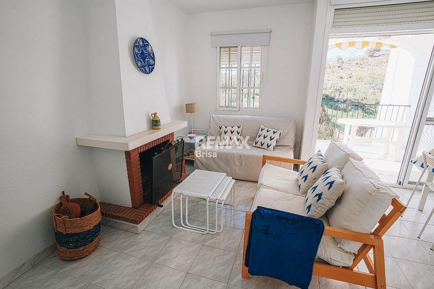 Adosado en Benajarafe en alquiler con garaje - 1.400 € (Ref: 9574891)