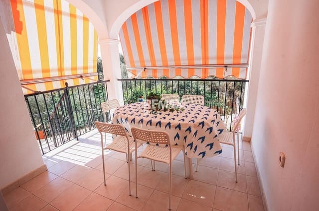 Adosado en Benajarafe, Vélez-Málaga en alquiler con garaje - 1.400 € (Ref: 9574891)