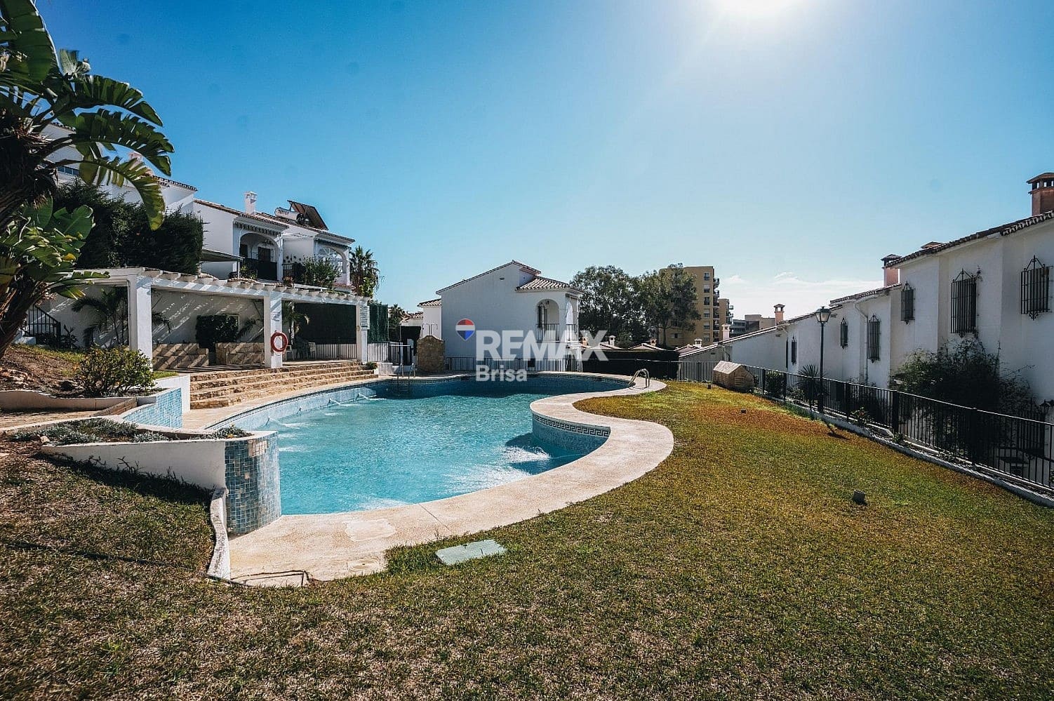 Adosado en Benajarafe en alquiler con garaje - 1.400 € (Ref: 9574891)