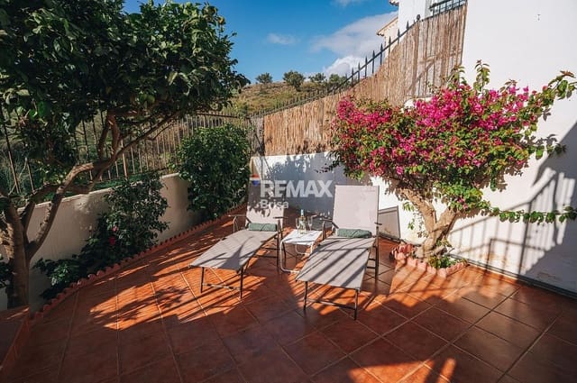 Adosado en Benajarafe, Vélez-Málaga en alquiler con garaje - 1.400 € (Ref: 9574891)