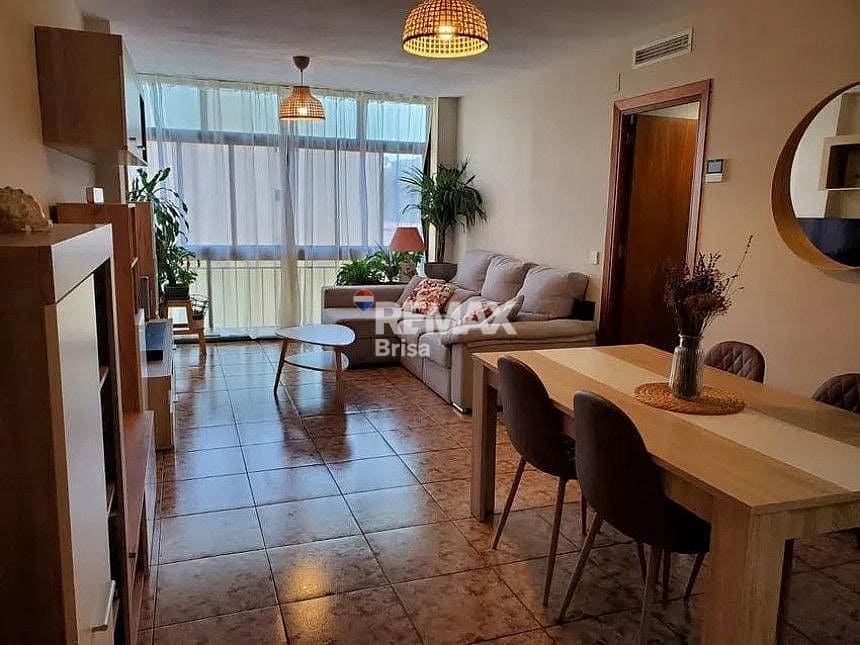 3 slaapkamer Appartement te huur in Rincon de la Victoria met zwembad - € 1.250 (Ref: 9585092)