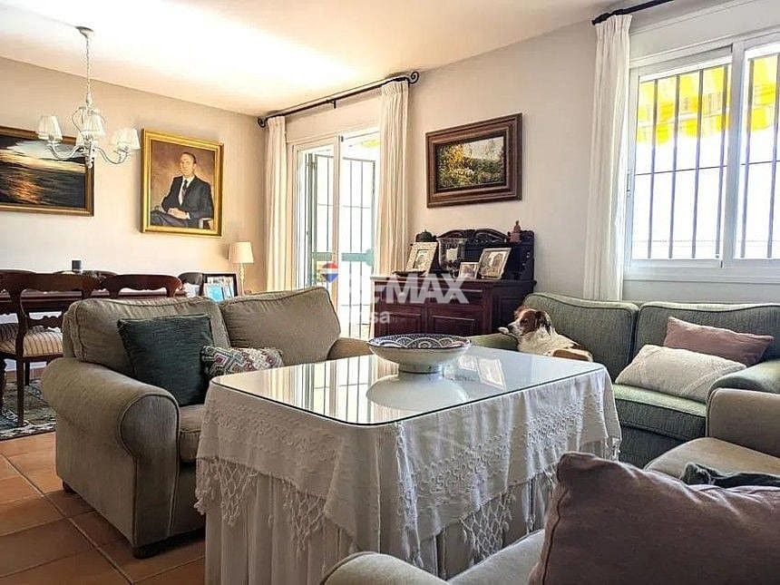 4 sypialnia Willa na sprzedaż w Rincon de la Victoria z basenem garażem - 525 000 € (Ref: 9585095)