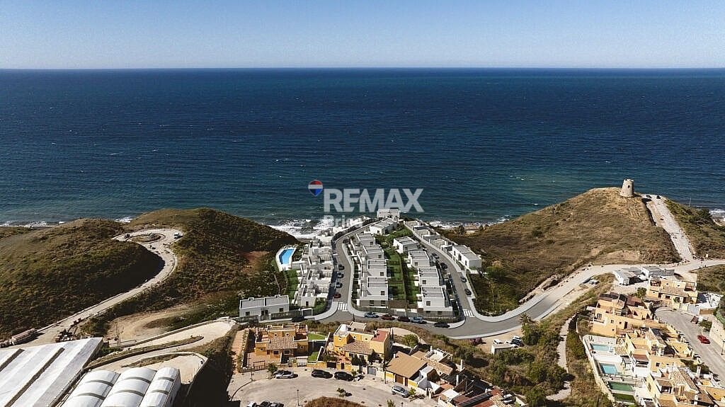 3 chambre Villa/Maison à vendre à Torrox avec piscine - 388 000 € (Ref: 9587901)