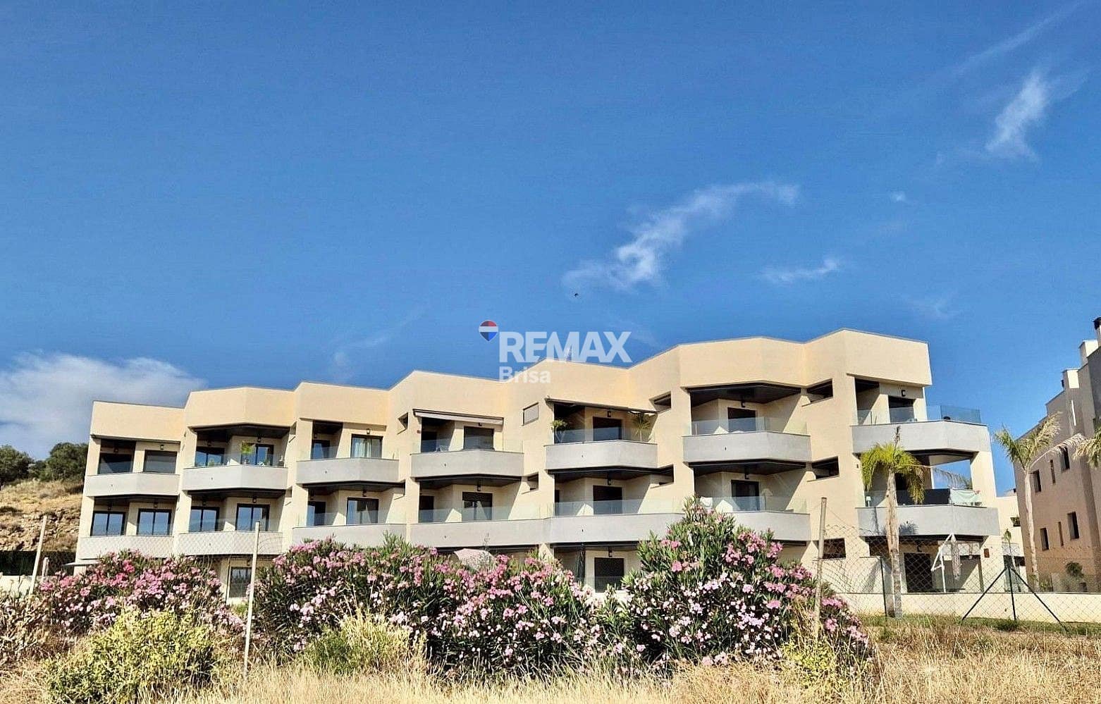 2 soverom Leilighet til leie i Valle Niza med svømmebasseng - € 1 200 (Ref: 9591706)