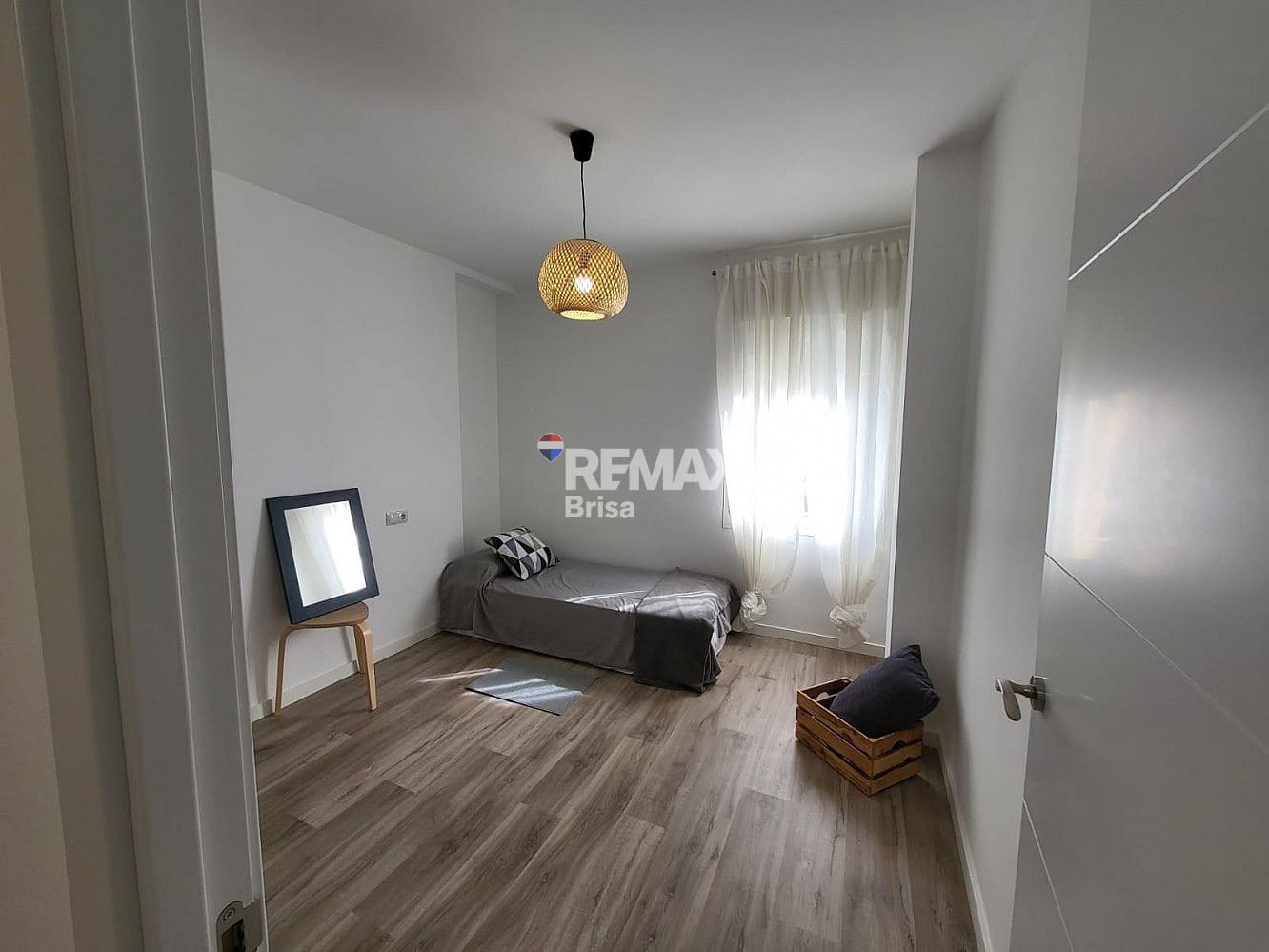 Apartment for rent in Malaga city - € 1,500 (Ref: 9591707)