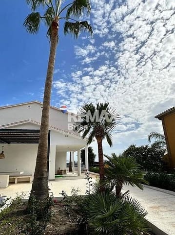4 camera da letto Villa in vendita in Vélez-Málaga con piscina - 750.000 € (Rif: 9591708)