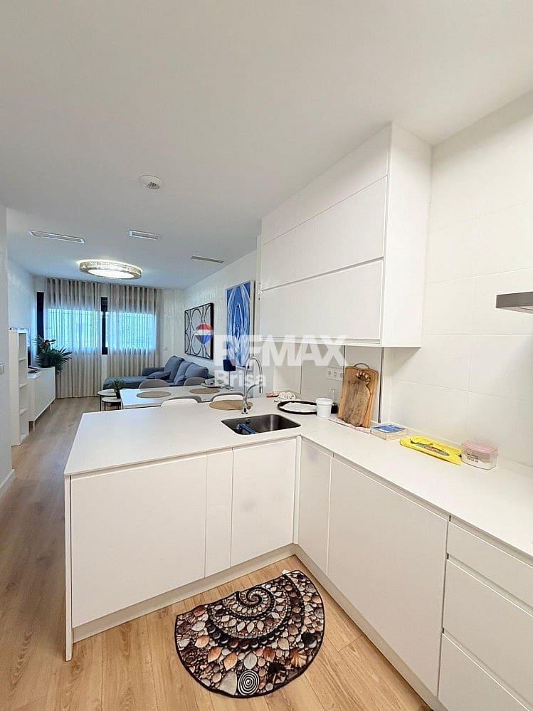 Leilighet til leie i Caleta de Velez - € 1 000 (Ref: 9593193)