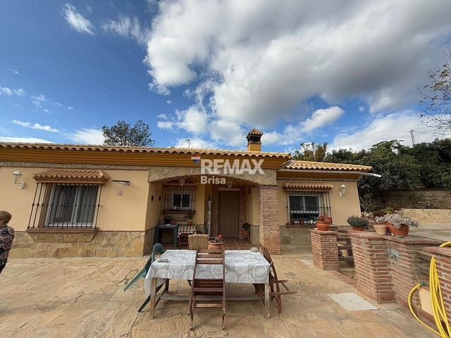 Villa for rent in Venta Baja, Alcaucín - € 1,600 (Ref: 9593194)