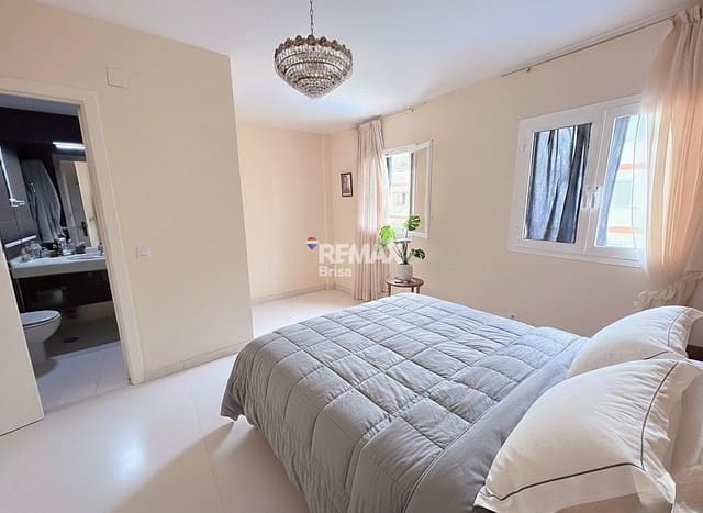 Appartement te koop in Torre del Mar, Vélez-Málaga - € 330.000 (Ref: 9596497)