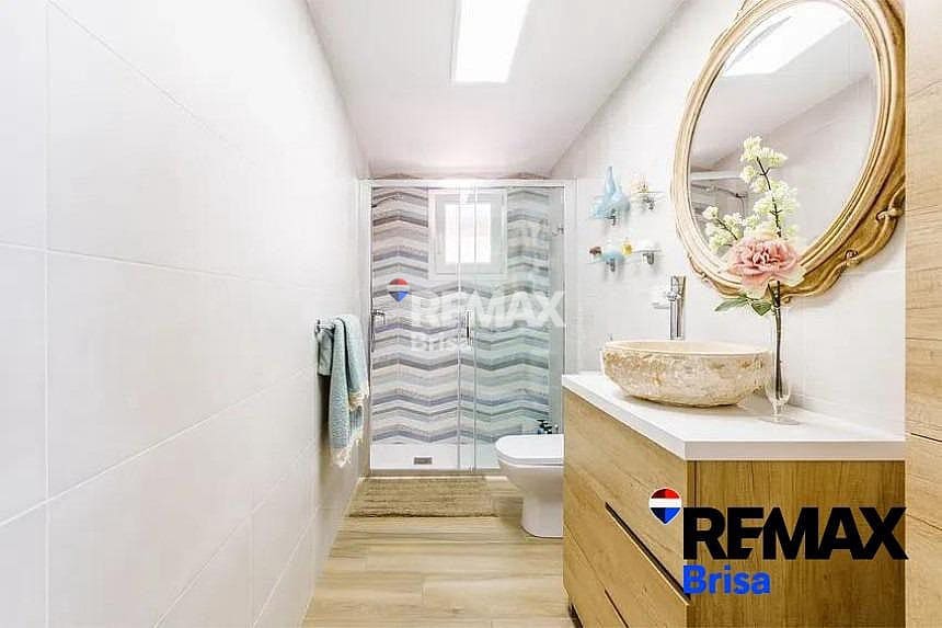 Villa/Maison à louer à Benajarafe avec piscine - 3 800 € (Ref: 9596498)