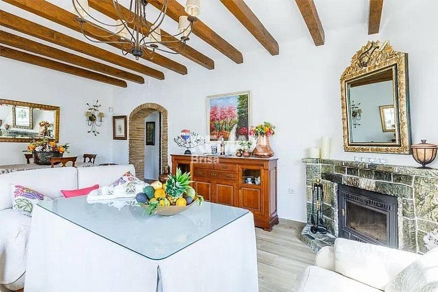 Villa/Maison à louer à Benajarafe avec piscine - 3 800 € (Ref: 9596498)