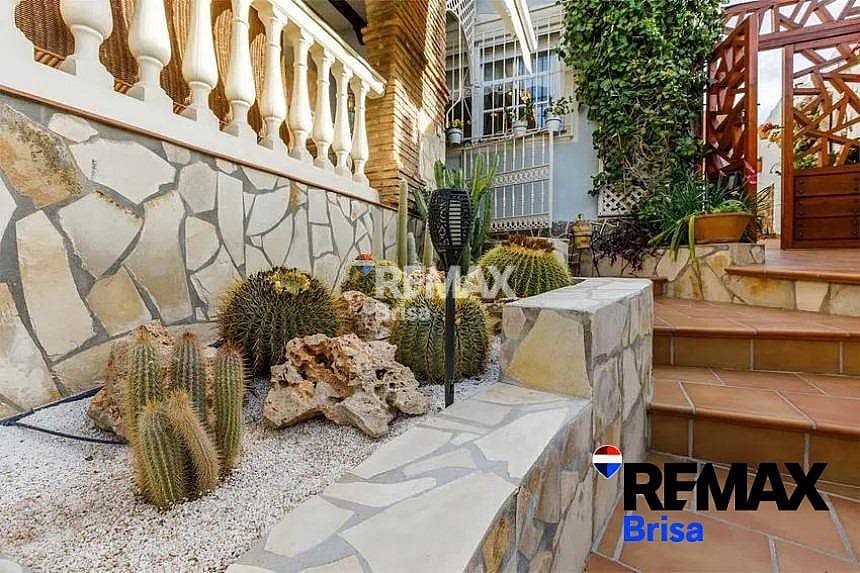Villa/Maison à louer à Benajarafe avec piscine - 3 800 € (Ref: 9596498)