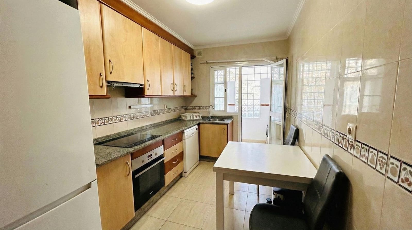 5 sovrum Radhus till salu i Almayate med pool - 362 700 € (Ref: 9605320)