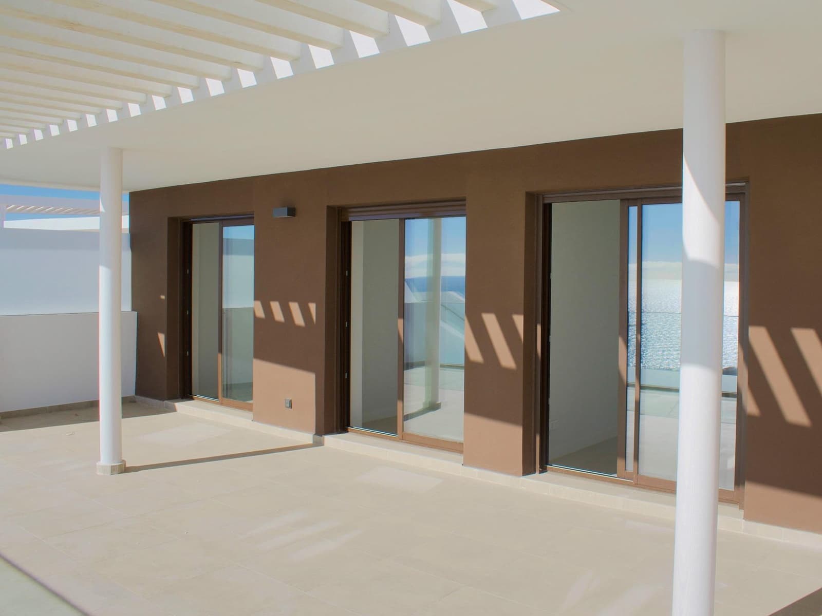 3 bedroom Flat for sale in Rincon de la Victoria with pool - € 690,000 (Ref: 9605321)