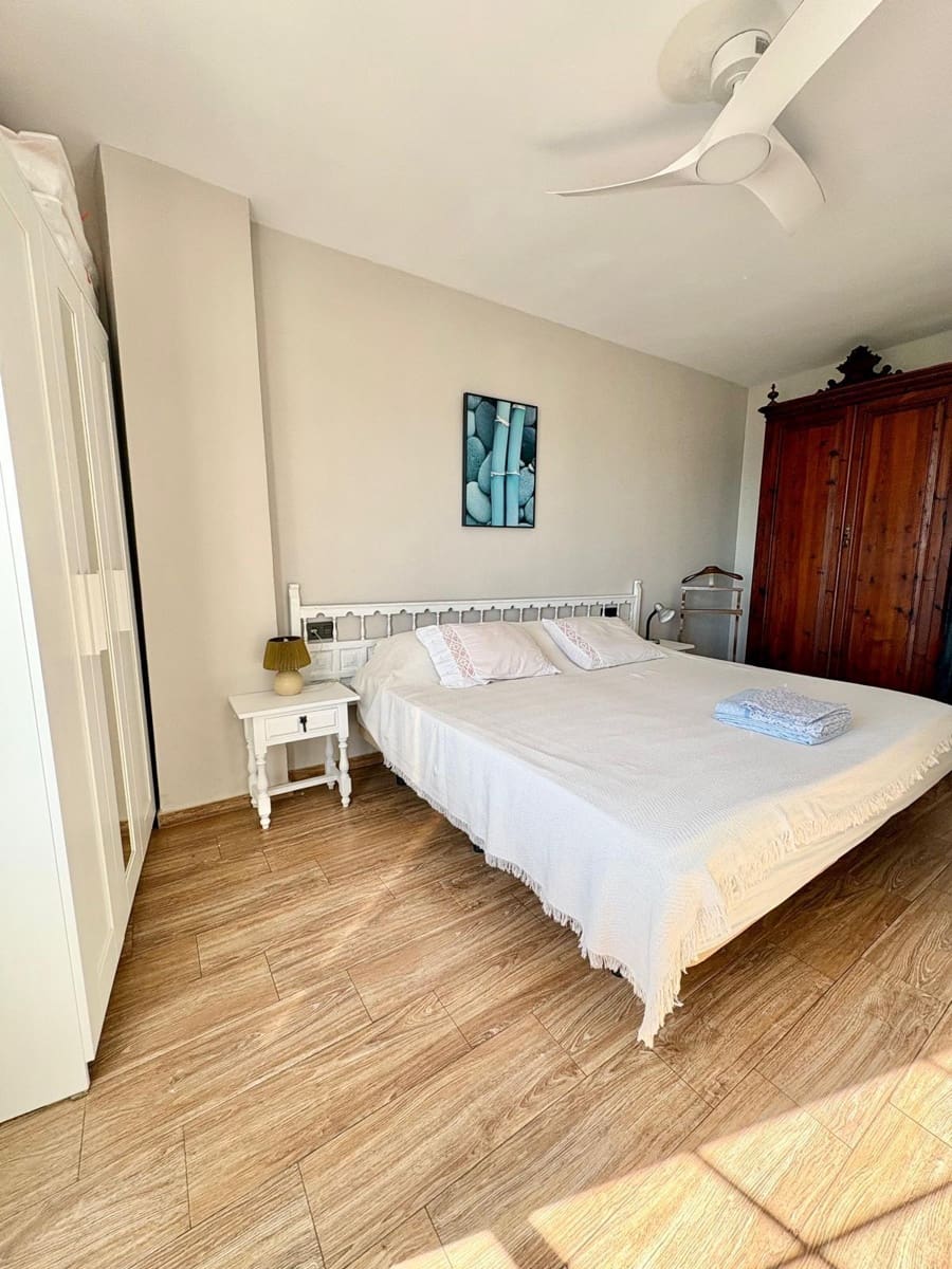 3 sovrum Lägenhet att hyra i Torre del Mar - 900 € (Ref: 9605323)