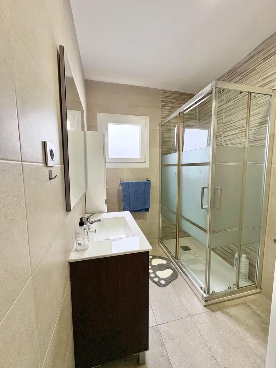 3 sovrum Lägenhet att hyra i Torre del Mar - 900 € (Ref: 9605323)