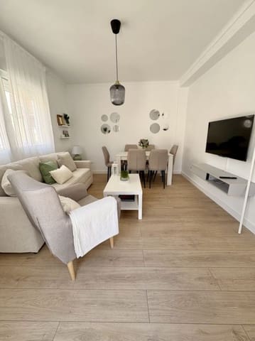 2 quarto Apartamento para arrendar em Torre del Mar, Vélez-Málaga - 1 100 € (Ref: 9605325)