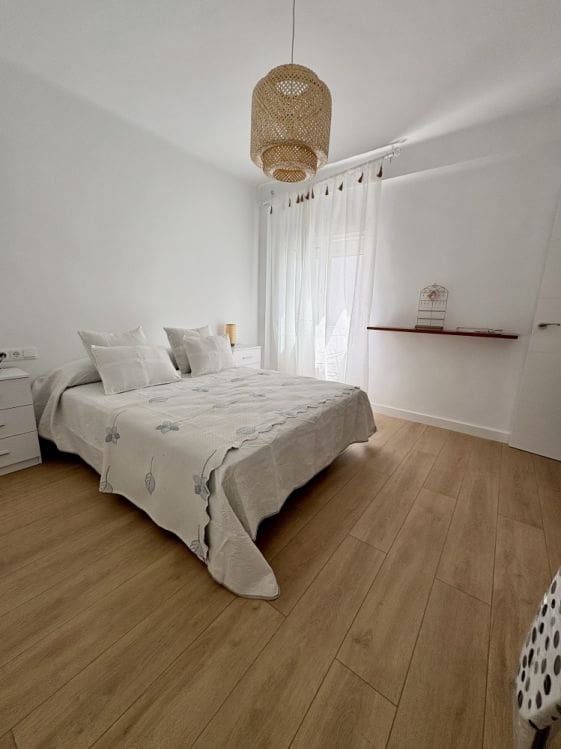 2 sovrum Lägenhet att hyra i Torre del Mar - 1 100 € (Ref: 9605325)