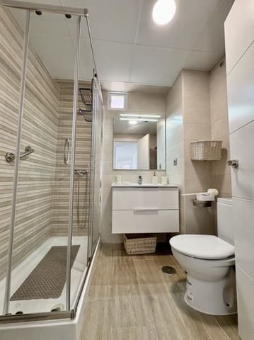 2 quarto Apartamento para arrendar em Torre del Mar, Vélez-Málaga - 1 100 € (Ref: 9605325)