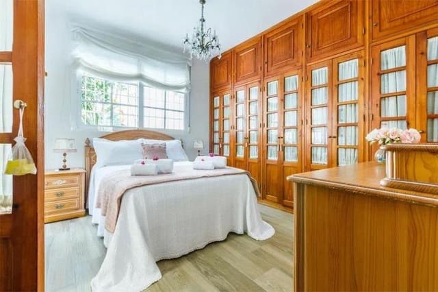 4 soveværelse Villa til leje i Benajarafe, Vélez-Málaga med swimmingpool - € 3.800 (Ref: 9605326)