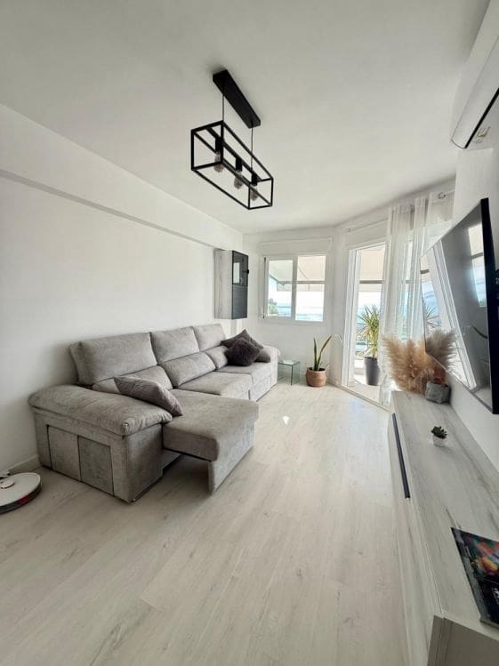 1 sypialnia Apartament do wynajęcia w Rincon de la Victoria z basenem - 1 000 € (Ref: 9605329)