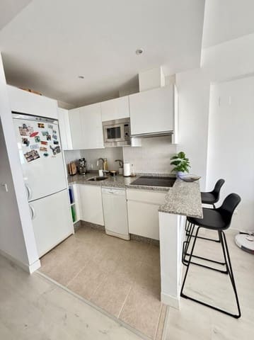 Apartamento de 1 habitación en Rincón de la Victoria en alquiler con piscina - 1.000 € (Ref: 9605329)