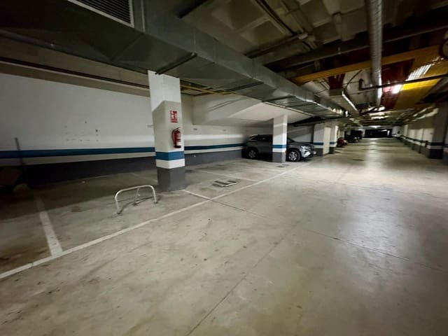 Garage zu verkaufen in Torre del Mar, Vélez-Málaga - 14.500 € (Ref: 9605331)