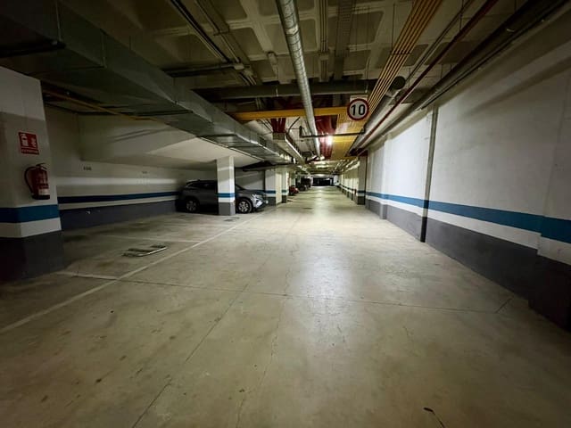 Garage zu verkaufen in Torre del Mar, Vélez-Málaga - 14.500 € (Ref: 9605331)