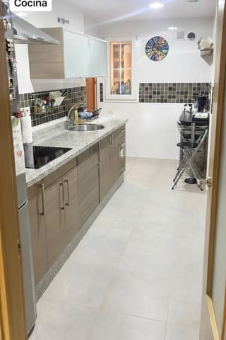 Apartamento de 2 habitaciones en Rincón de la Victoria en alquiler - 1.150 € (Ref: 9605332)