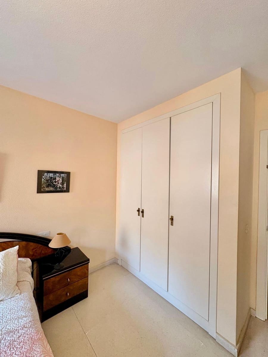 Piso de 3 habitaciones en Torre del Mar en venta - 330.000 € (Ref: 9605333)