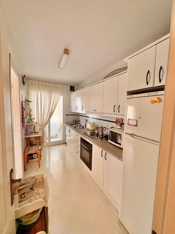 Piso de 3 habitaciones en Torre del Mar, Vélez-Málaga en venta - 330.000 € (Ref: 9605333)