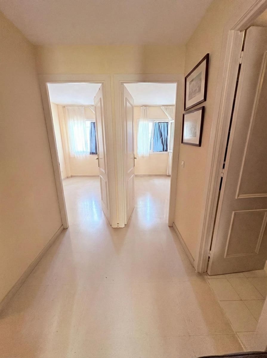 Piso de 3 habitaciones en Torre del Mar en venta - 330.000 € (Ref: 9605333)