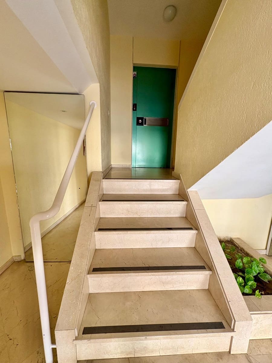3 soveværelse Lejlighed til salg i Torre del Mar med swimmingpool garage - € 310.000 (Ref: 9605333)