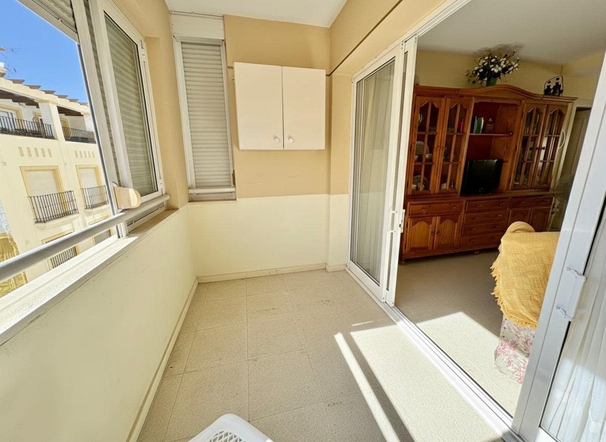 3 soveværelse Lejlighed til salg i Torre del Mar med swimmingpool garage - € 310.000 (Ref: 9605333)