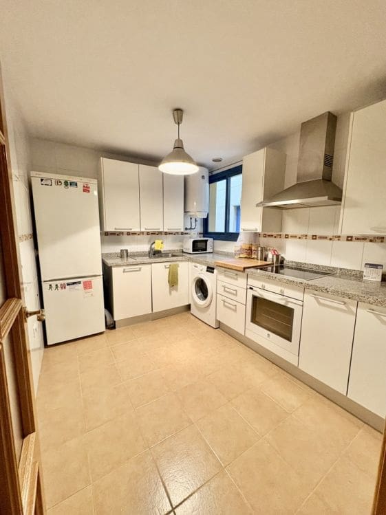 2 bedroom Apartment for sale in Torre del Mar - € 265,000 (Ref: 9605335)