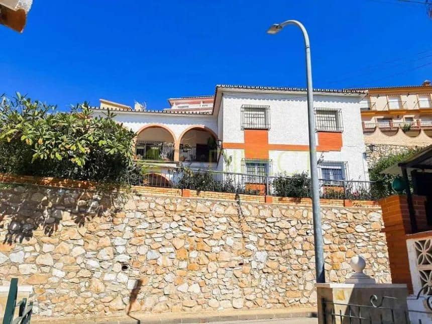 3 sovrum Villa att hyra i Rincon de la Victoria - 1 400 € (Ref: 9605336)