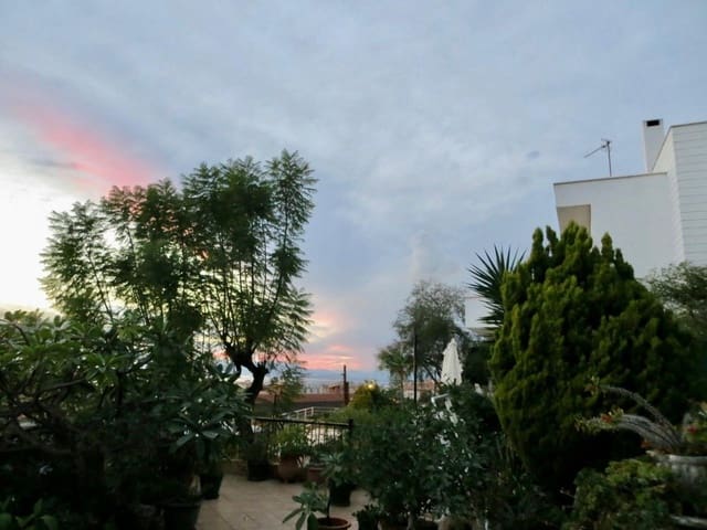 3 sovrum Villa att hyra i Rincón de la Victoria - 1 400 € (Ref: 9605336)