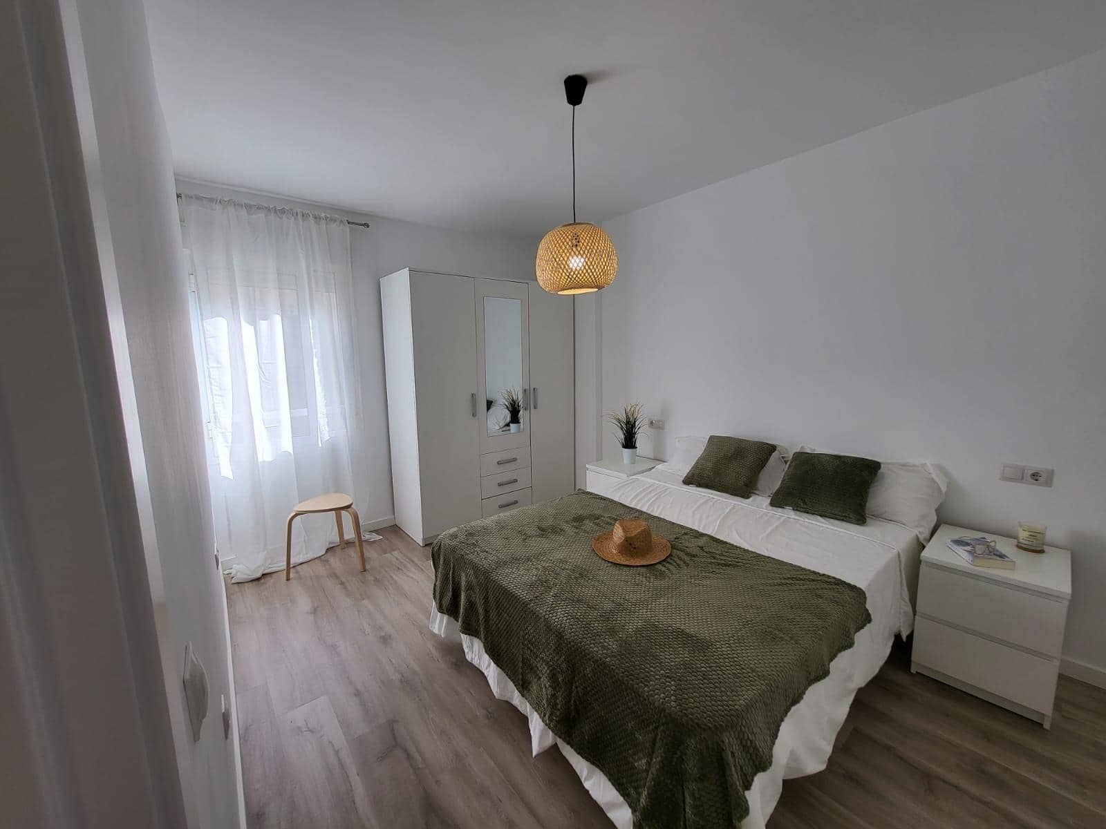 3 sovrum Lägenhet att hyra i Malaga stad - 1 500 € (Ref: 9605337)