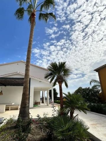 4 soverom Villa til salgs i Almayate, Vélez-Málaga med svømmebasseng garasje - € 750 000 (Ref: 9605339)