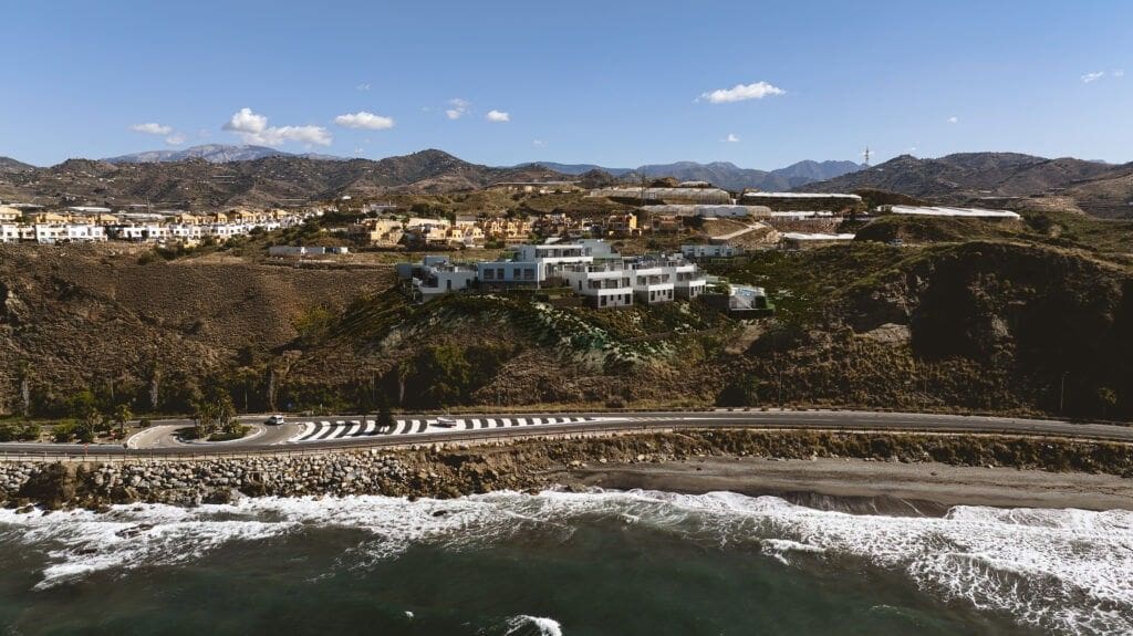 3 bedroom Villa for sale in Torrox with pool - € 388,000 (Ref: 9605341)