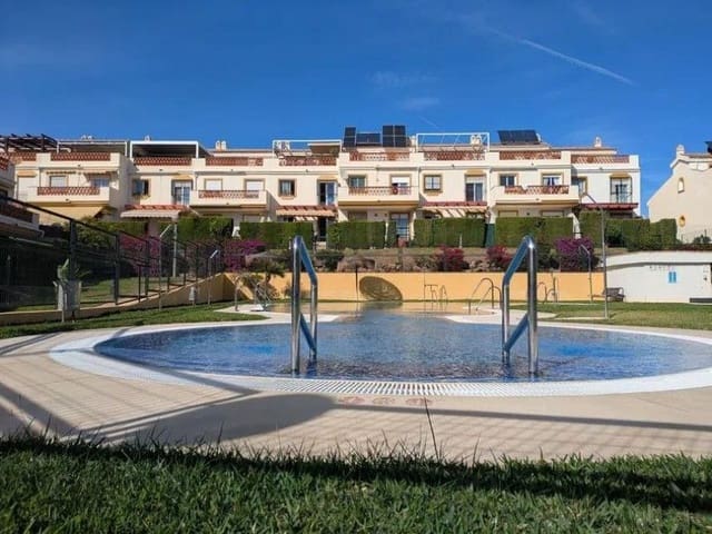 4 soveværelse Villa til salg i Rincón de la Victoria med swimmingpool - € 525.000 (Ref: 9605345)