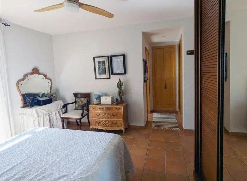 4 soveværelse Villa til salg i Rincon de la Victoria med swimmingpool - € 525.000 (Ref: 9605345)