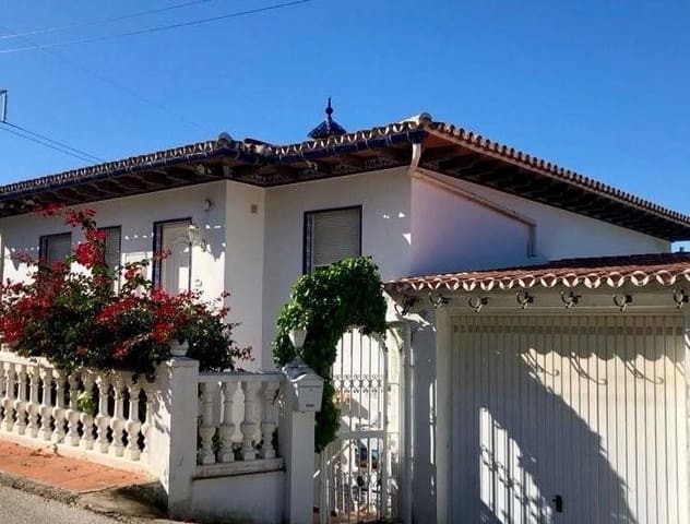 1 soverom Rekkehus til leie i Caleta de Vélez, Vélez-Málaga med svømmebasseng - € 1 200 (Ref: 9605348)