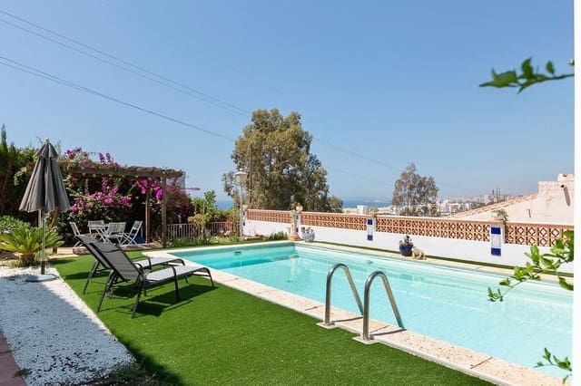 1 soverom Rekkehus til leie i Caleta de Vélez, Vélez-Málaga med svømmebasseng - € 1 200 (Ref: 9605348)