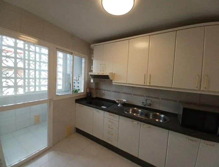 2 sovrum Lägenhet att hyra i Torre del Mar - 950 € (Ref: 9605353)