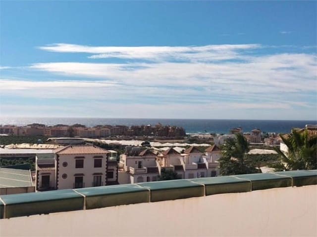 2 soverom Penthouse til leie i Urbanización Santa Rosa, Torrox - € 900 (Ref: 9605357)